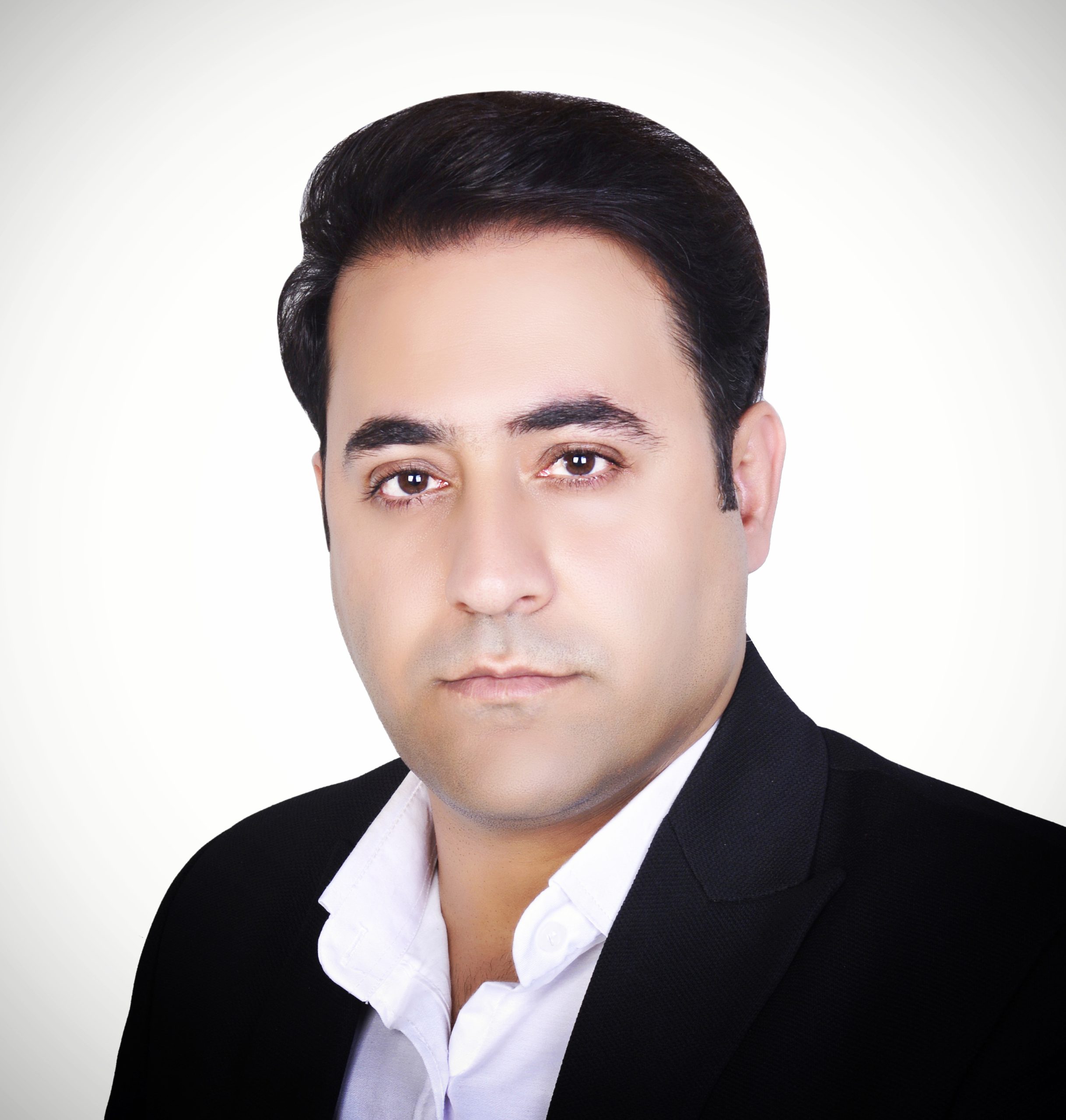 وکیل مرتضی قنبری